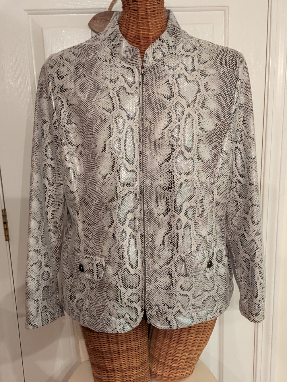 alfred dunner Women's Animal Print Blazer Size 14
